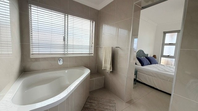 3 Bedroom Property for Sale in Uvongo KwaZulu-Natal