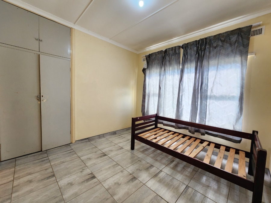 2 Bedroom Property for Sale in Sea Park KwaZulu-Natal