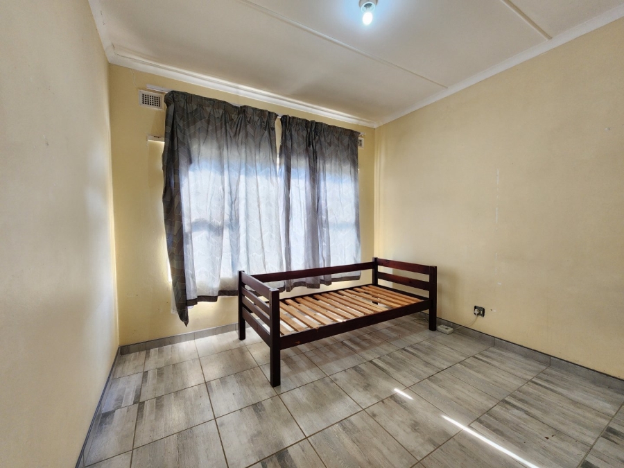 2 Bedroom Property for Sale in Sea Park KwaZulu-Natal
