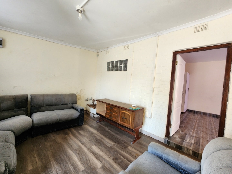 2 Bedroom Property for Sale in Sea Park KwaZulu-Natal
