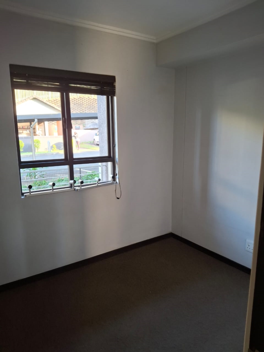 To Let 2 Bedroom Property for Rent in Sherwood KwaZulu-Natal