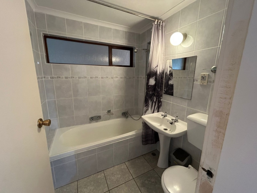 3 Bedroom Property for Sale in Leisure Bay KwaZulu-Natal