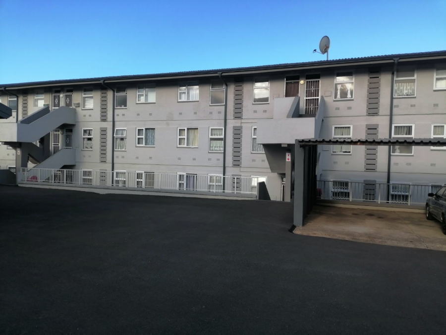 2 Bedroom Property for Sale in Uvongo KwaZulu-Natal