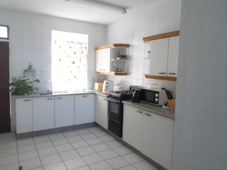 2 Bedroom Property for Sale in Uvongo KwaZulu-Natal