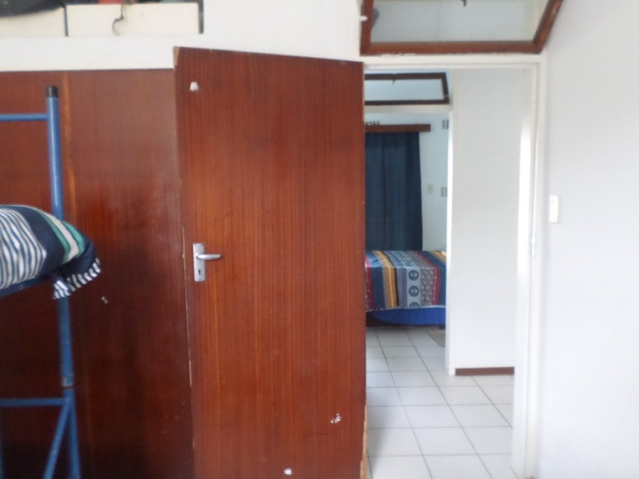 2 Bedroom Property for Sale in Uvongo KwaZulu-Natal