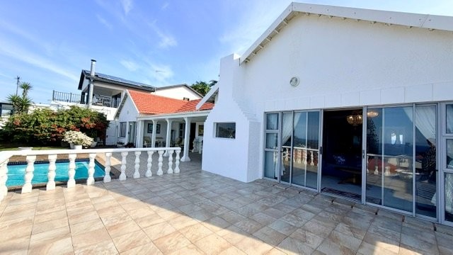 4 Bedroom Property for Sale in Uvongo KwaZulu-Natal