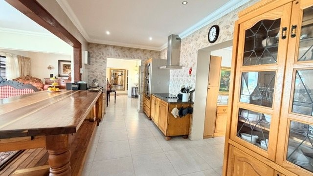 4 Bedroom Property for Sale in Uvongo KwaZulu-Natal