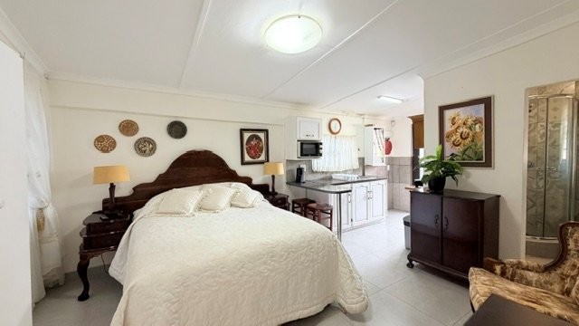 4 Bedroom Property for Sale in Uvongo KwaZulu-Natal