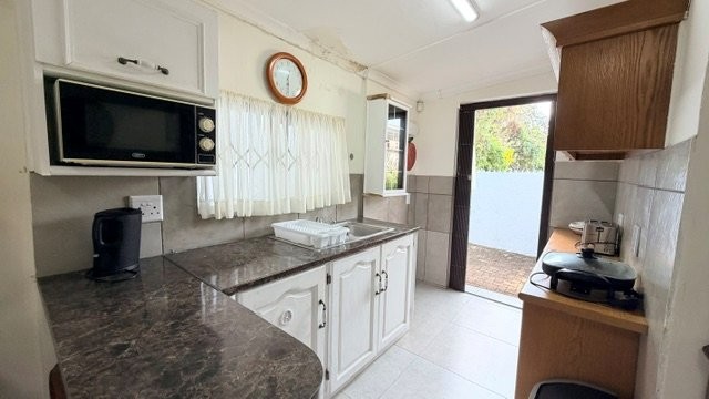4 Bedroom Property for Sale in Uvongo KwaZulu-Natal