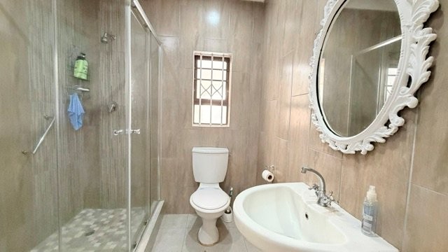 4 Bedroom Property for Sale in Uvongo KwaZulu-Natal