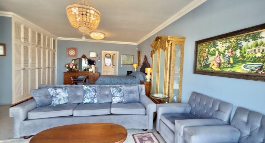 4 Bedroom Property for Sale in Uvongo KwaZulu-Natal