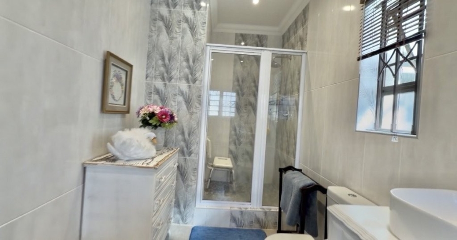 4 Bedroom Property for Sale in Uvongo KwaZulu-Natal