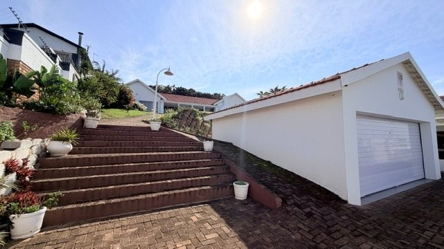 4 Bedroom Property for Sale in Uvongo KwaZulu-Natal
