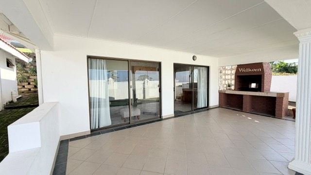 4 Bedroom Property for Sale in Uvongo KwaZulu-Natal