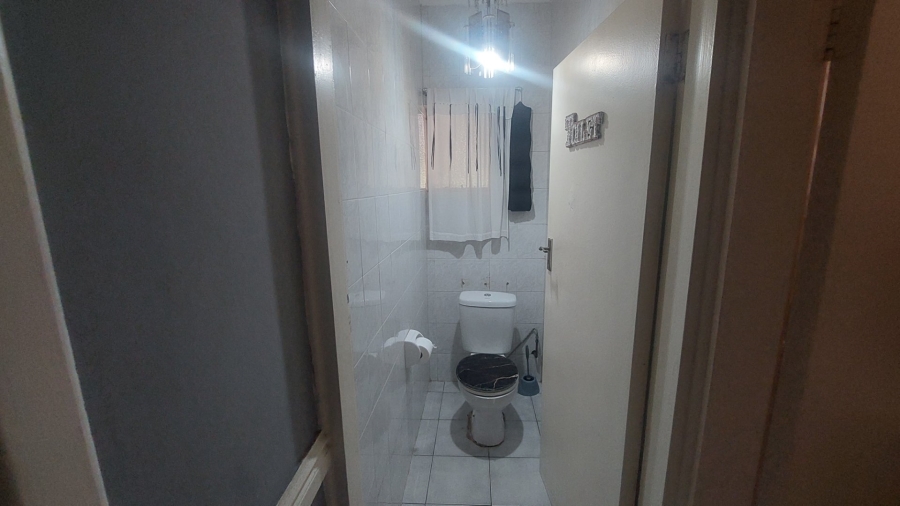 To Let 3 Bedroom Property for Rent in Bluff KwaZulu-Natal