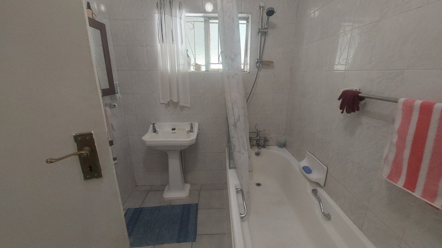 To Let 3 Bedroom Property for Rent in Bluff KwaZulu-Natal