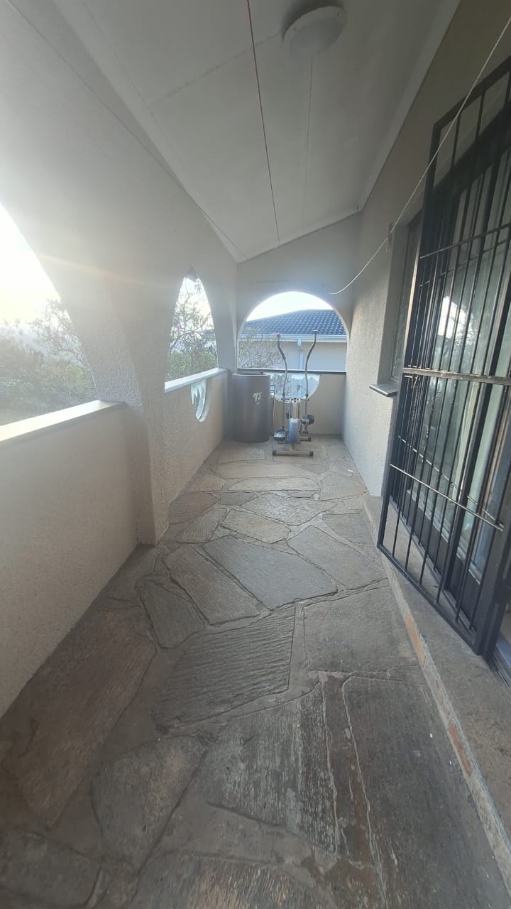 5 Bedroom Property for Sale in Reservoir Hills KwaZulu-Natal
