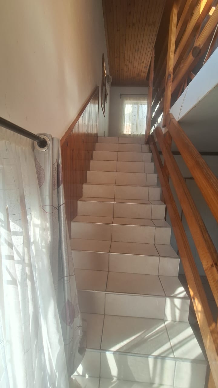 5 Bedroom Property for Sale in Reservoir Hills KwaZulu-Natal