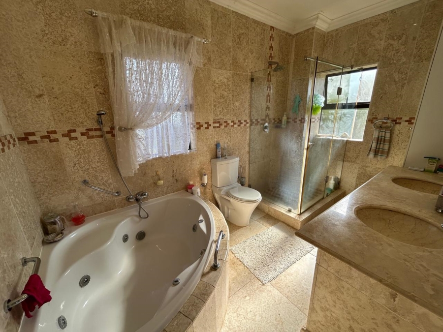 3 Bedroom Property for Sale in Southbroom KwaZulu-Natal