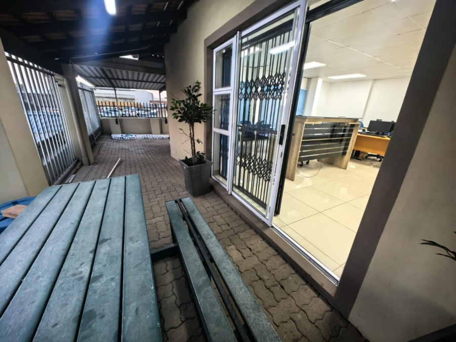 To Let Commercial Property for Rent in Morningside KwaZulu-Natal