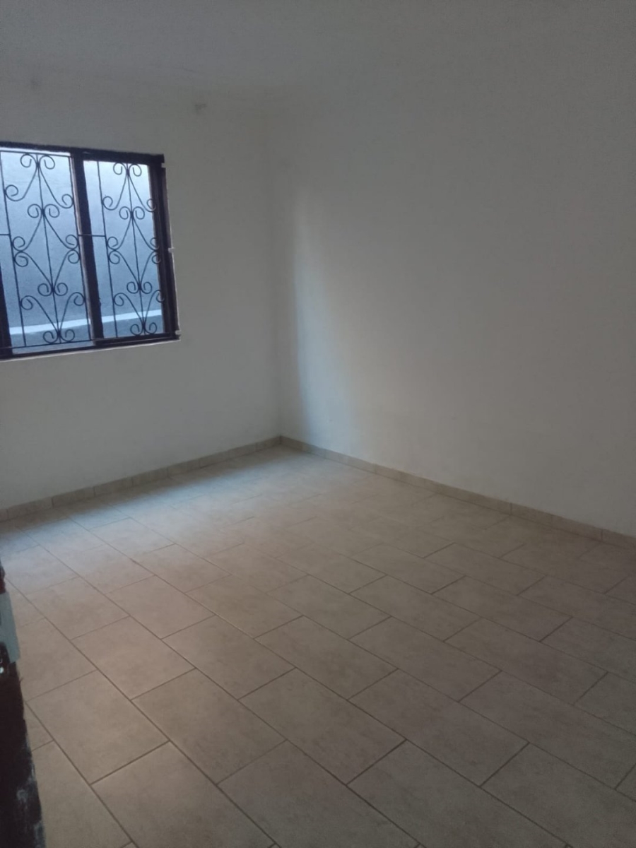 To Let 2 Bedroom Property for Rent in Crossmoor KwaZulu-Natal