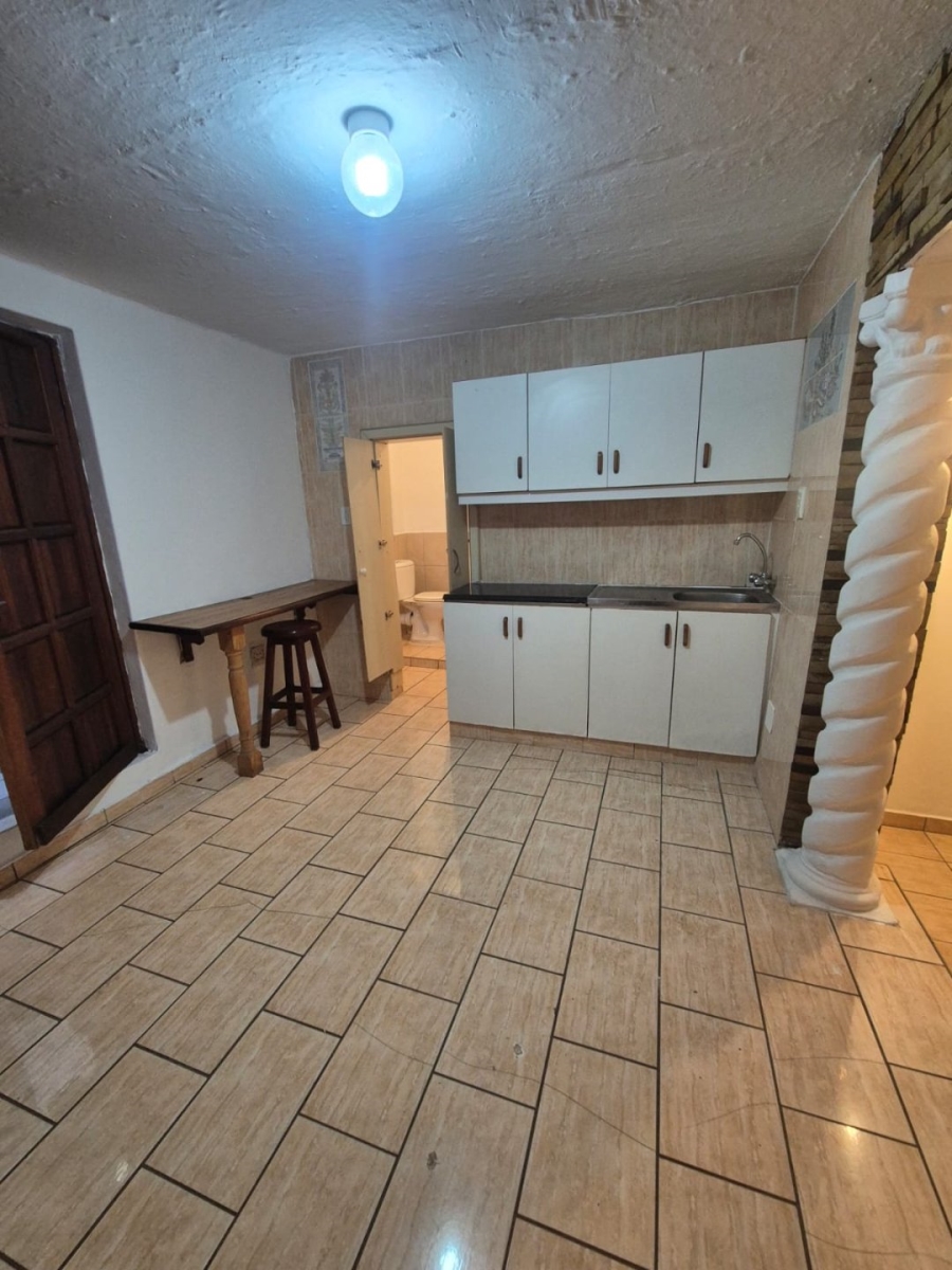 To Let 1 Bedroom Property for Rent in Brighton Beach KwaZulu-Natal