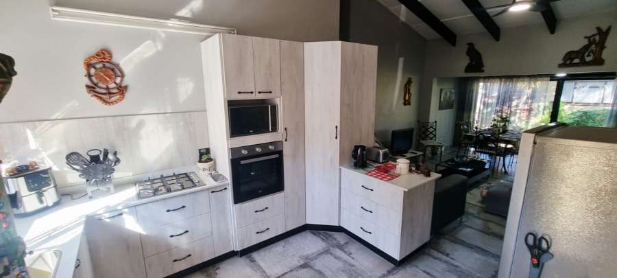 2 Bedroom Property for Sale in Margate KwaZulu-Natal