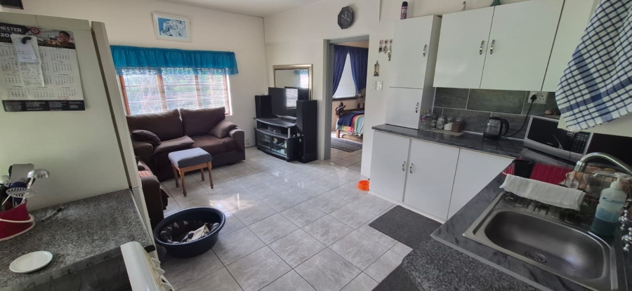 2 Bedroom Property for Sale in Anerley KwaZulu-Natal