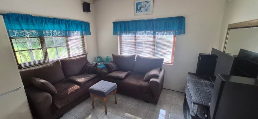 2 Bedroom Property for Sale in Anerley KwaZulu-Natal