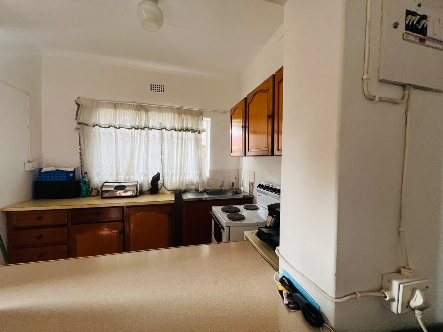 To Let 2 Bedroom Property for Rent in Aviary Hill KwaZulu-Natal
