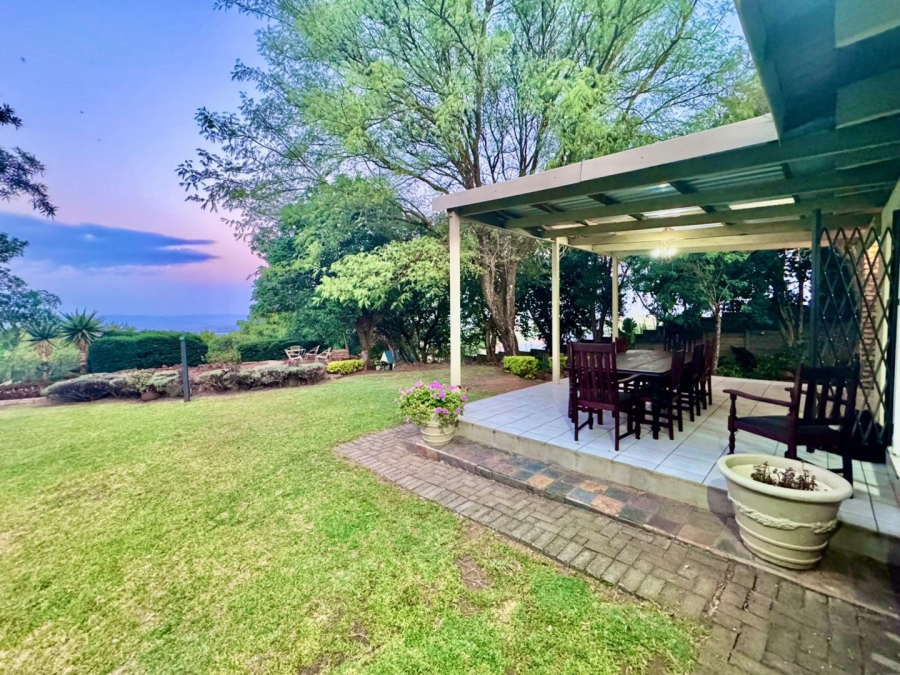 To Let 4 Bedroom Property for Rent in Signal Hill KwaZulu-Natal