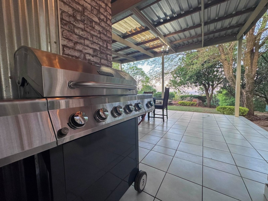 To Let 4 Bedroom Property for Rent in Signal Hill KwaZulu-Natal