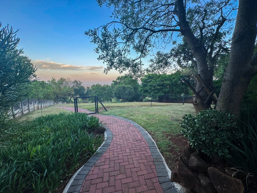 To Let 4 Bedroom Property for Rent in Signal Hill KwaZulu-Natal