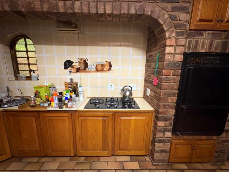 5 Bedroom Property for Sale in Umtentweni KwaZulu-Natal