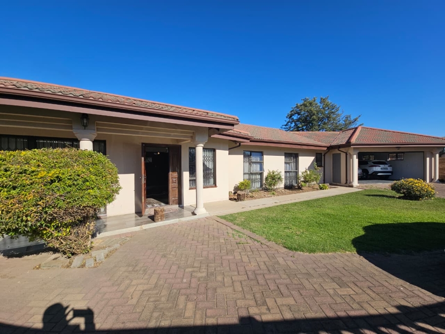 4 Bedroom Property for Sale in Barry Hertzog Park KwaZulu-Natal
