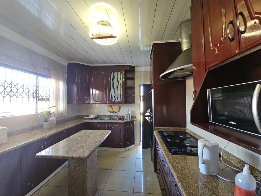 4 Bedroom Property for Sale in Barry Hertzog Park KwaZulu-Natal