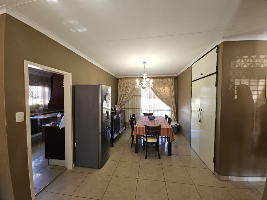 4 Bedroom Property for Sale in Barry Hertzog Park KwaZulu-Natal