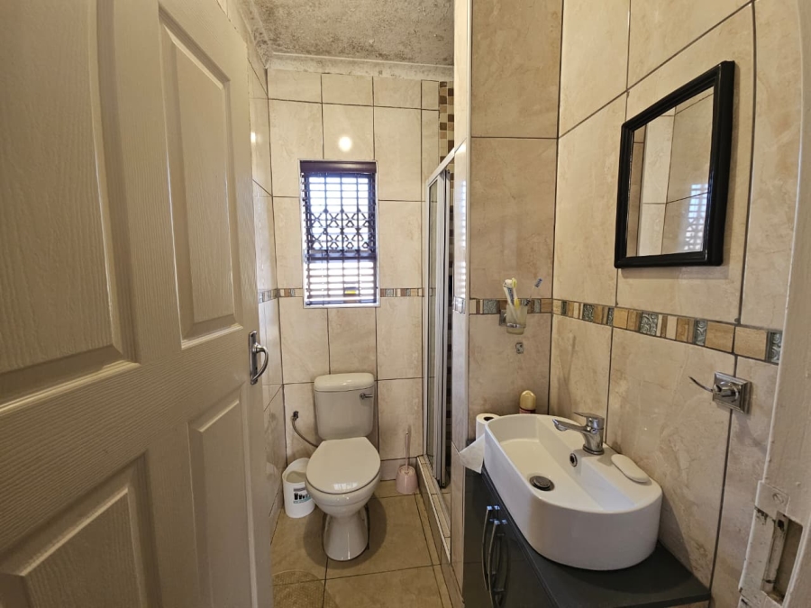 4 Bedroom Property for Sale in Barry Hertzog Park KwaZulu-Natal