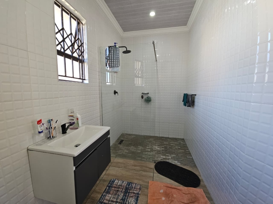 4 Bedroom Property for Sale in Barry Hertzog Park KwaZulu-Natal