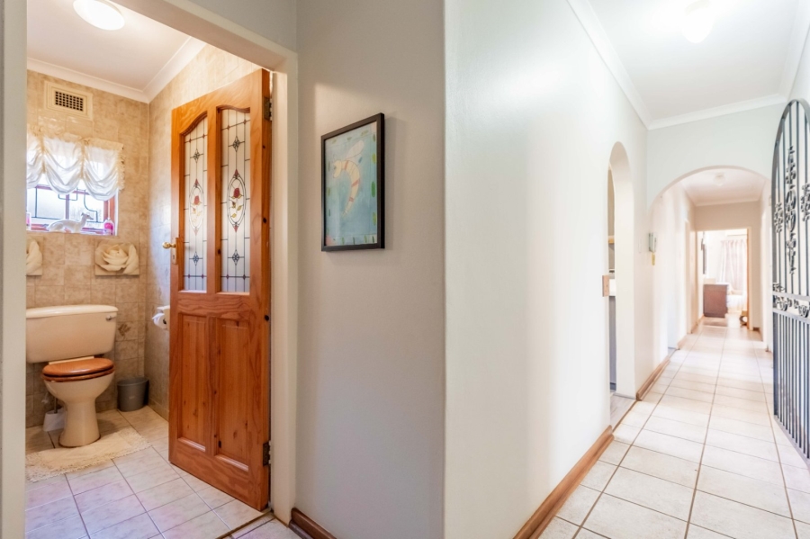 3 Bedroom Property for Sale in Waterfall KwaZulu-Natal