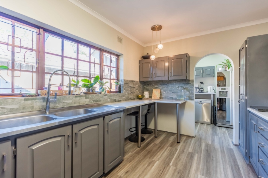 3 Bedroom Property for Sale in Waterfall KwaZulu-Natal