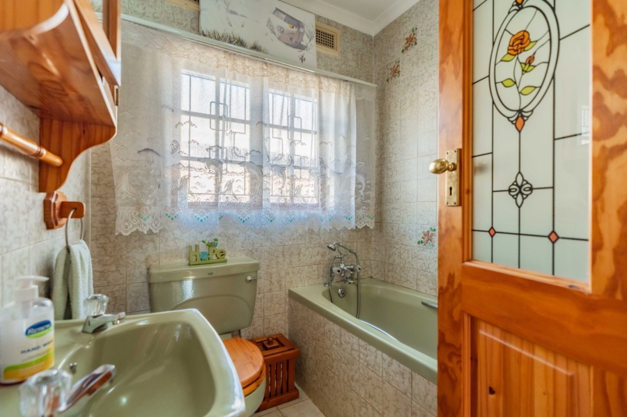 3 Bedroom Property for Sale in Waterfall KwaZulu-Natal