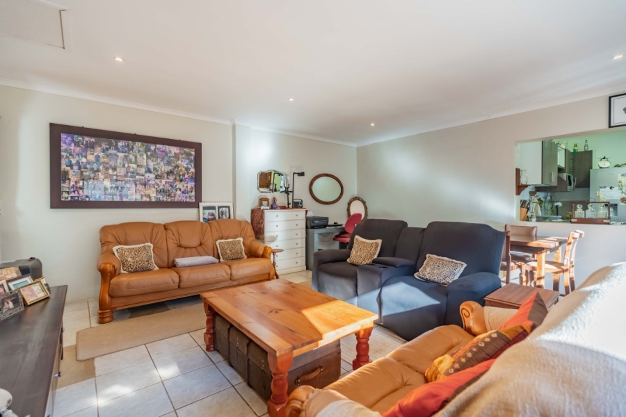 3 Bedroom Property for Sale in Waterfall KwaZulu-Natal