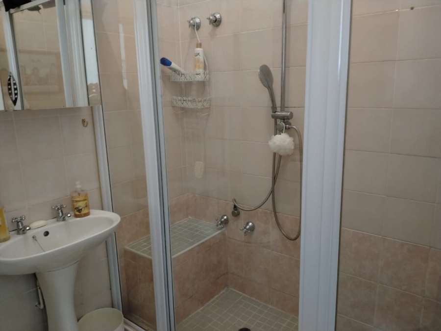 1 Bedroom Property for Sale in Scottburgh Central KwaZulu-Natal