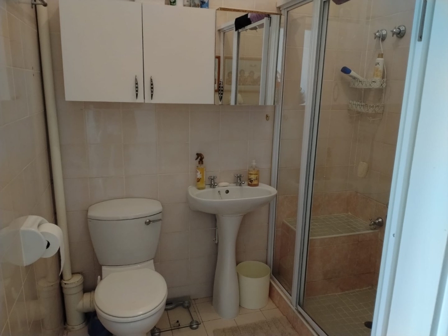 1 Bedroom Property for Sale in Scottburgh Central KwaZulu-Natal