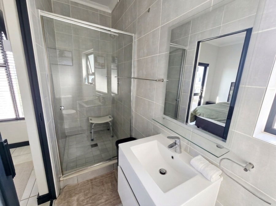  Bedroom Property for Sale in Ballito Commercial District KwaZulu-Natal