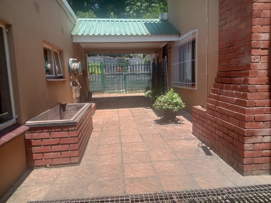 To Let 4 Bedroom Property for Rent in Ferncliffe KwaZulu-Natal