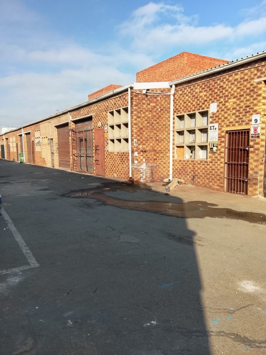 To Let Commercial Property for Rent in Springfield Park KwaZulu-Natal