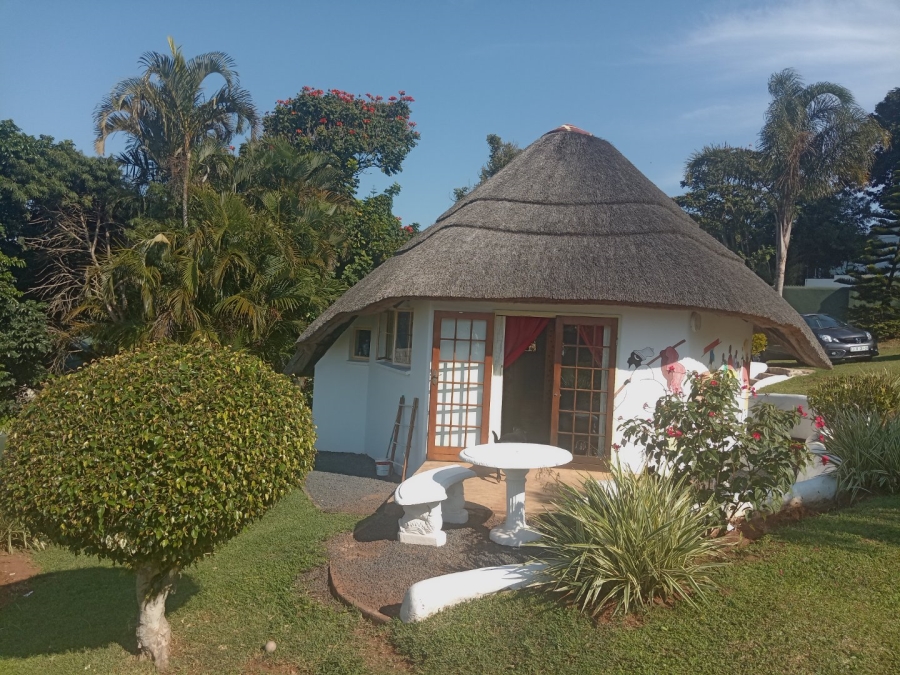 1 Bedroom Property for Sale in St Michaels On Sea KwaZulu-Natal
