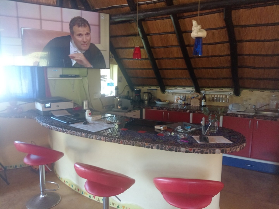 1 Bedroom Property for Sale in St Michaels On Sea KwaZulu-Natal